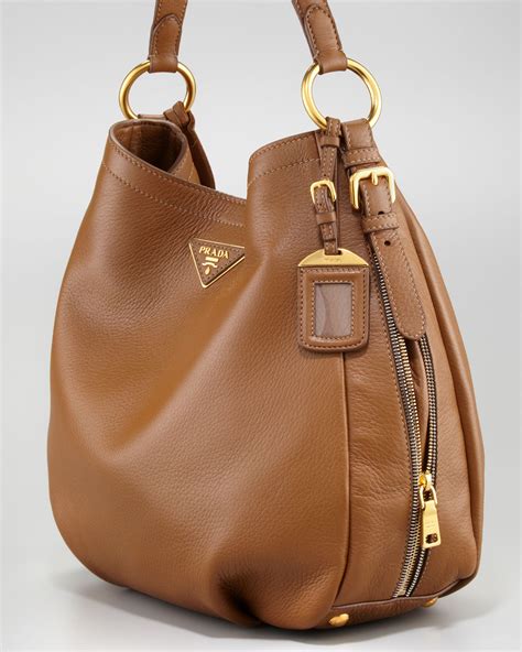 prada hobo tasche